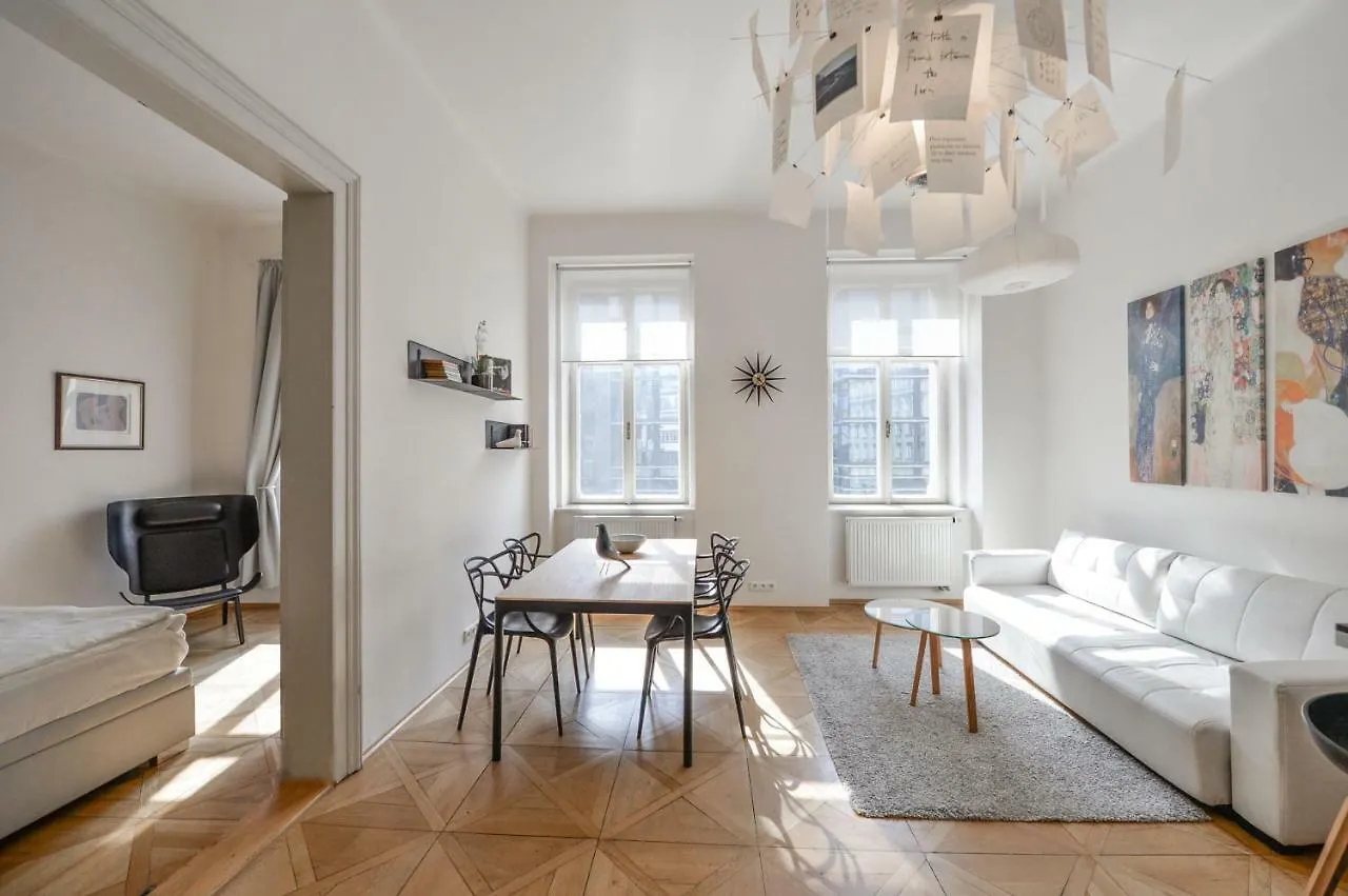 Kafka'S Head Apartment براغ 0*,  جمهورية التشيك